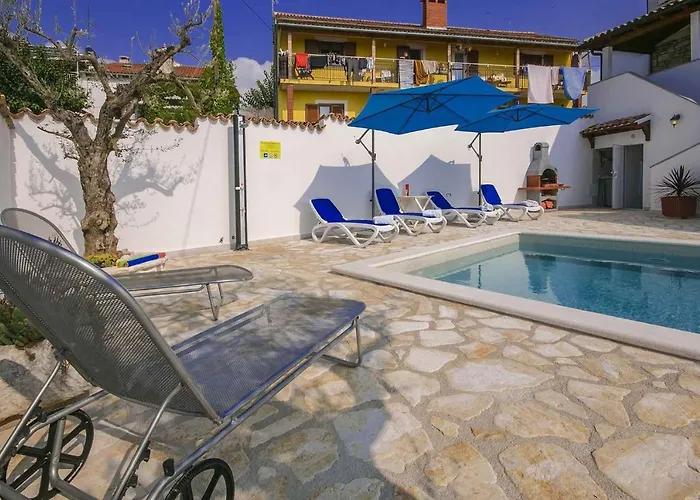 In 35381 * Пореч